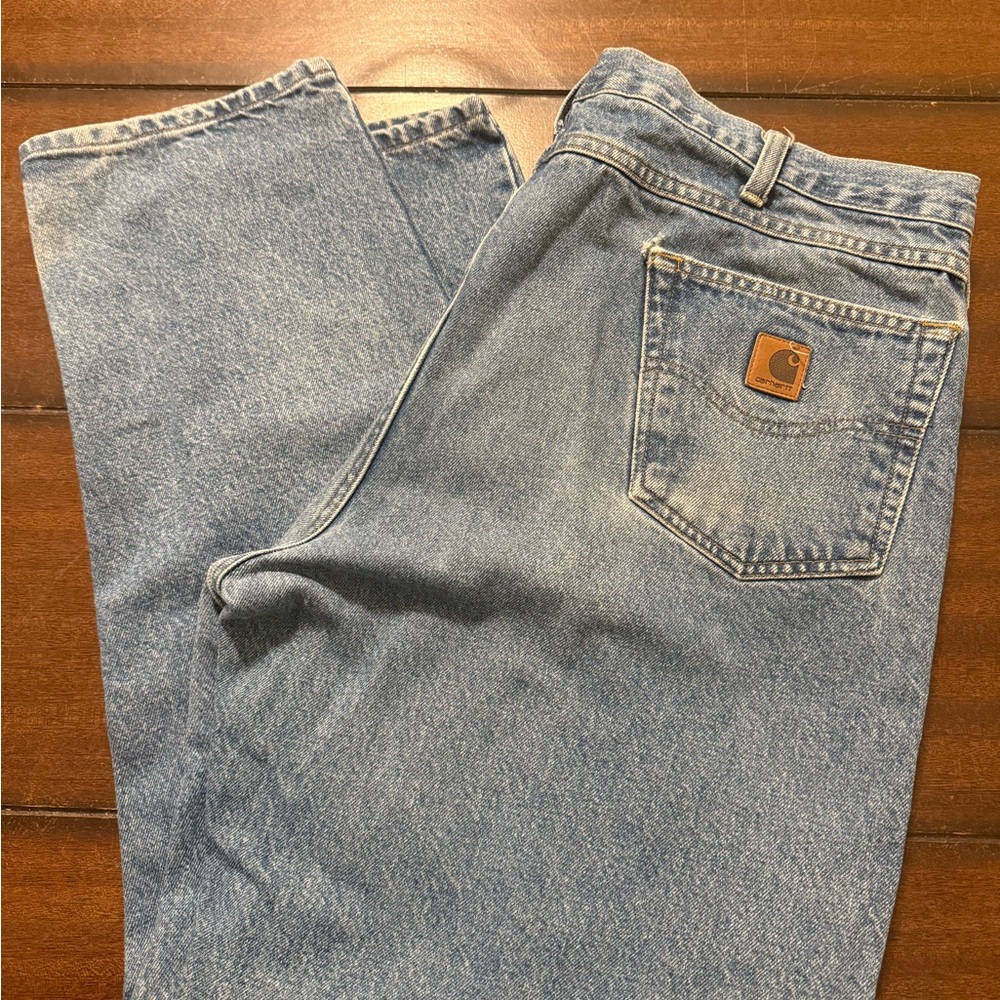 Carhartt Jeans 42x32 • Light Wash • Heavy Cotton Denim